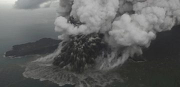 Indonesia tsunami caused by collapse of volcano, experts confirm